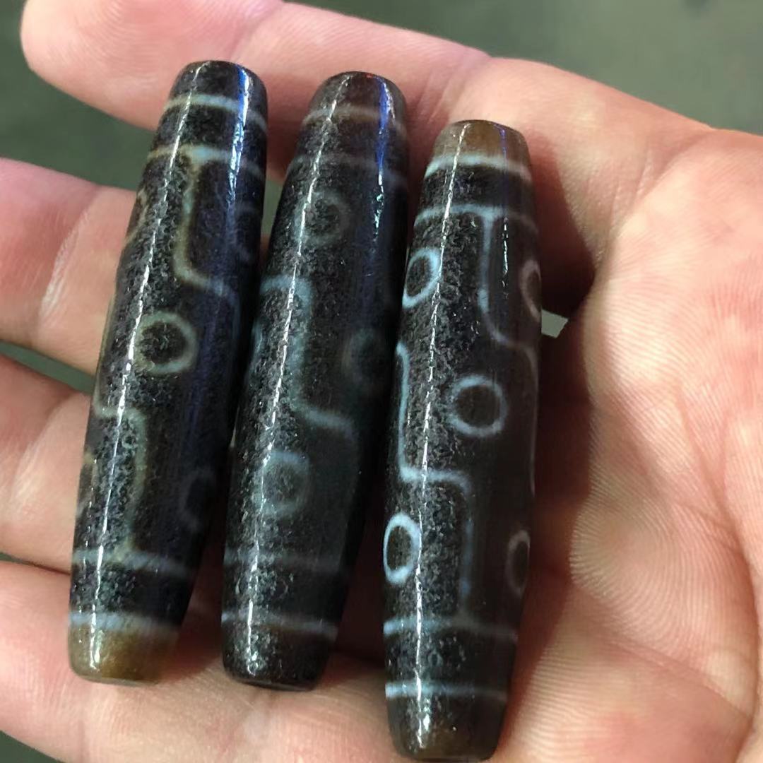 厂家批发西藏老玛瑙玉髓天珠橘皮纹九眼天珠藏式佛珠吊坠一件代发
