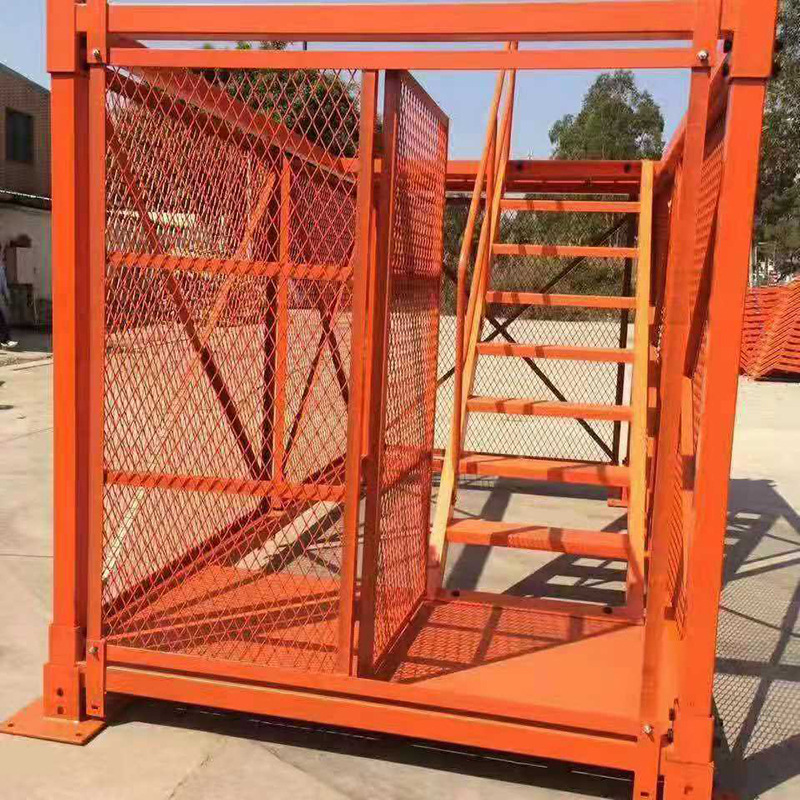 桥梁建筑施工脚手架式防护爬梯箱式安全梯笼 建筑基坑安全爬梯