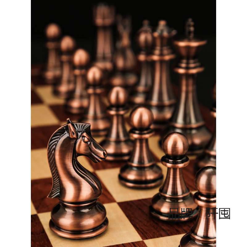 国际象棋高档礼盒套装复古风金属古铜棋子特大号比赛专用折叠棋盘
