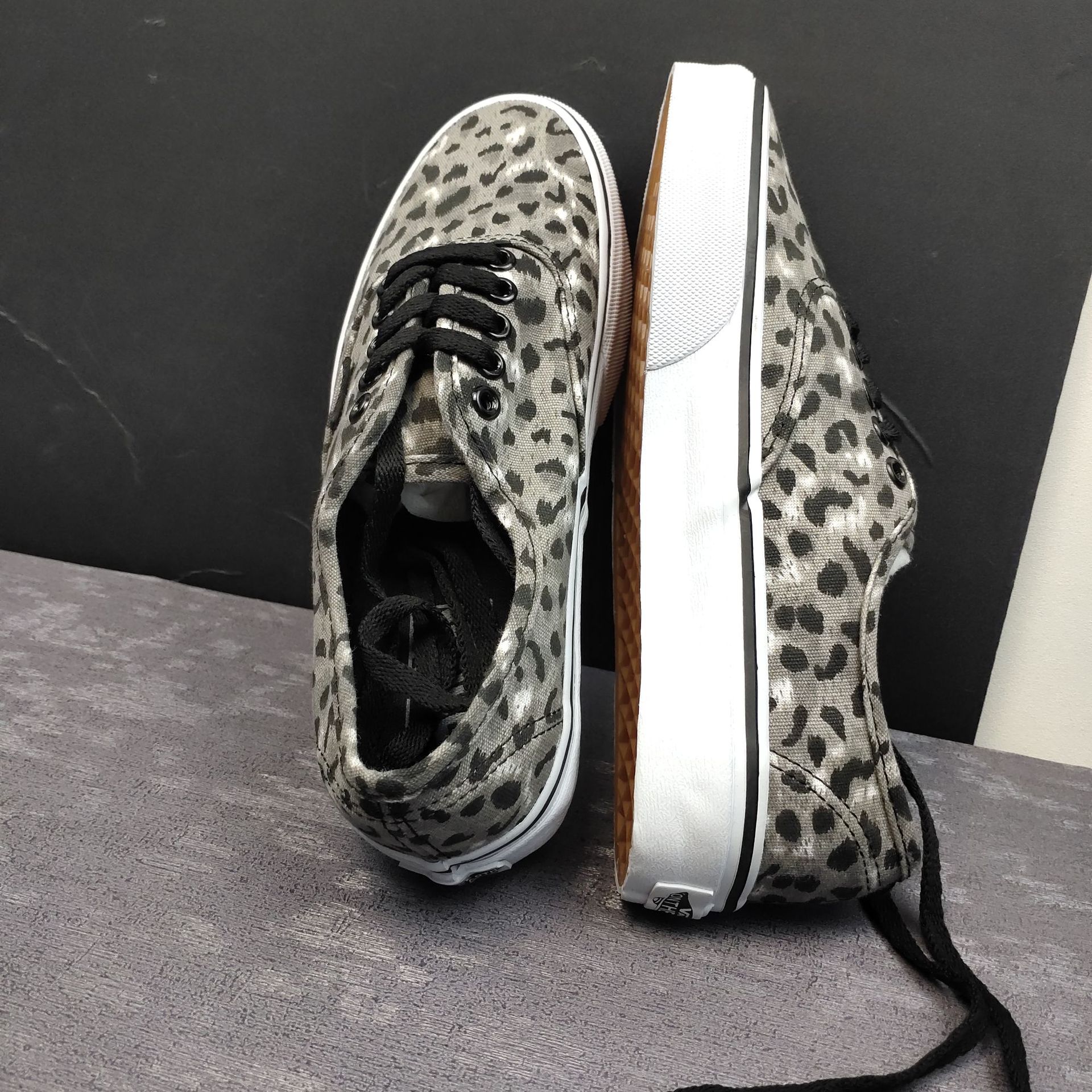 灰色豹纹vance 承接订单 硫化鞋工艺 男女滑板鞋帆布鞋一件代发