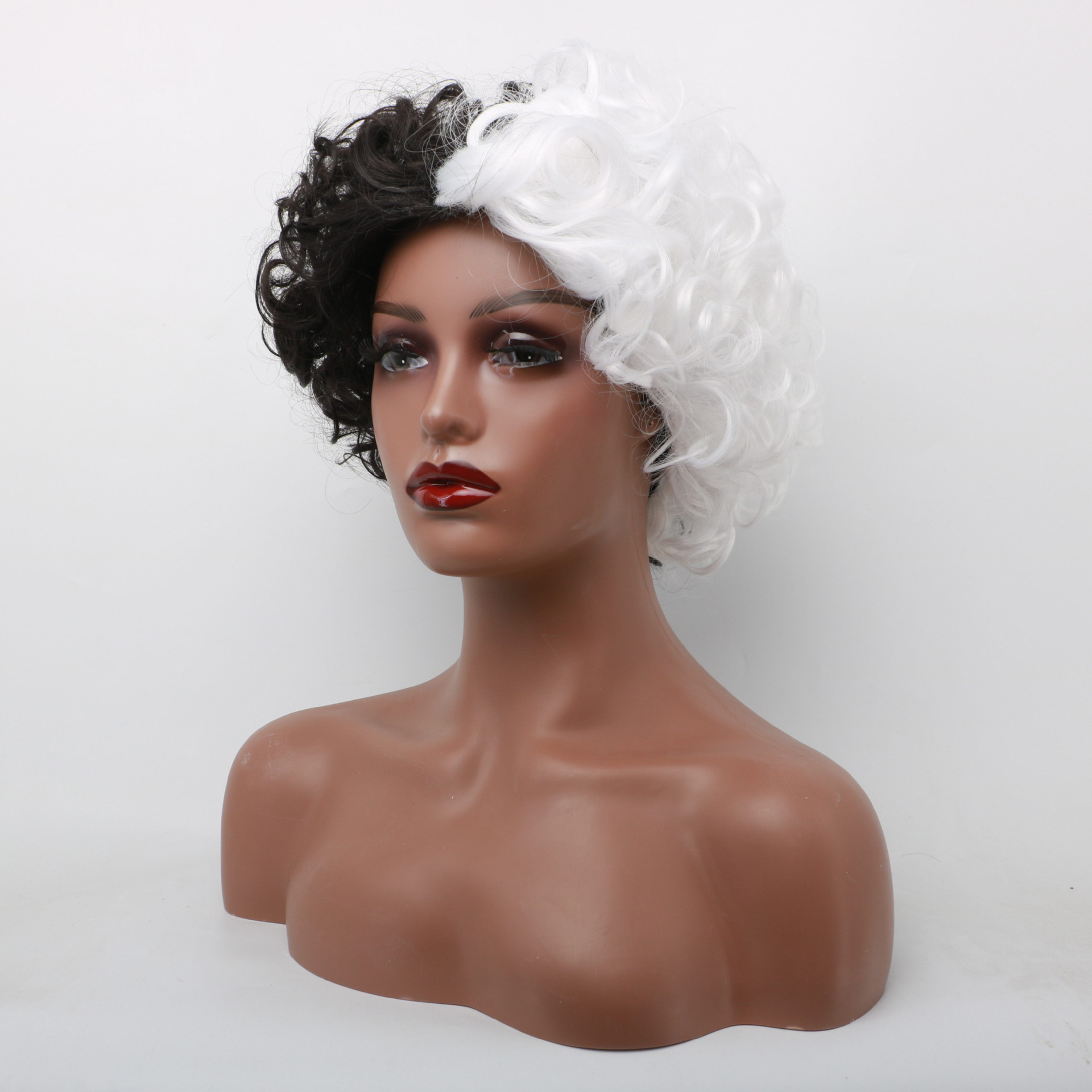 亚马逊 玫瑰网新品欧美跨境魔女库伊拉假发女士黑白双色cos假发厂