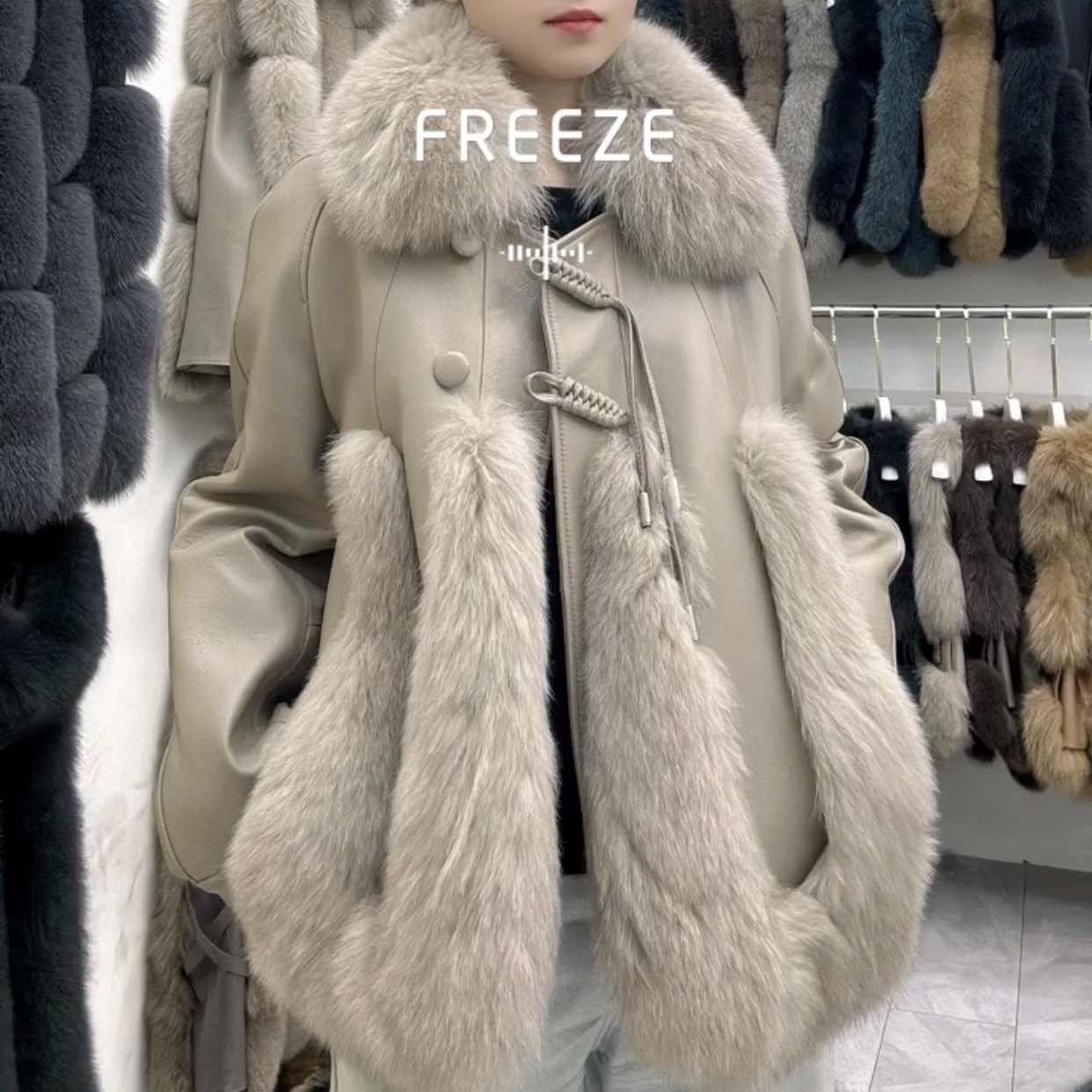 2024秋冬时尚中国风真狐狸毛真羊皮皮毛一体皮草女装羽绒保暖外套