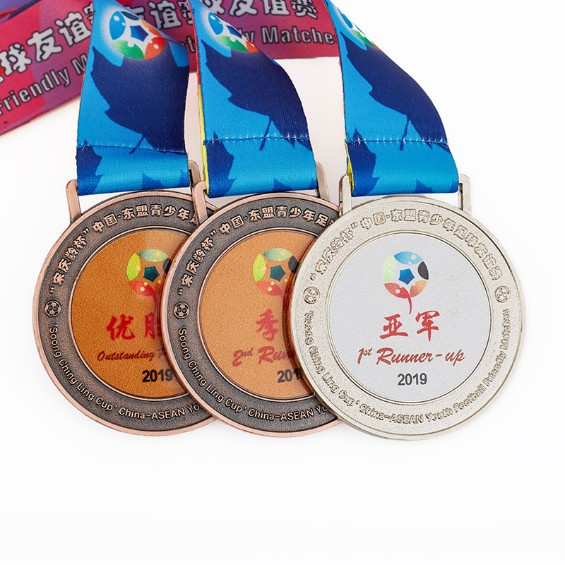 厂家供应金银铜贴纸滴胶奖牌 金箔冠亚军名次排行奖章 浮雕全国