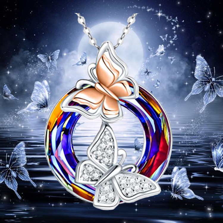 欧美新品七彩蝴蝶吊坠幸运轮水晶项链女时尚简约百搭创意锁骨链