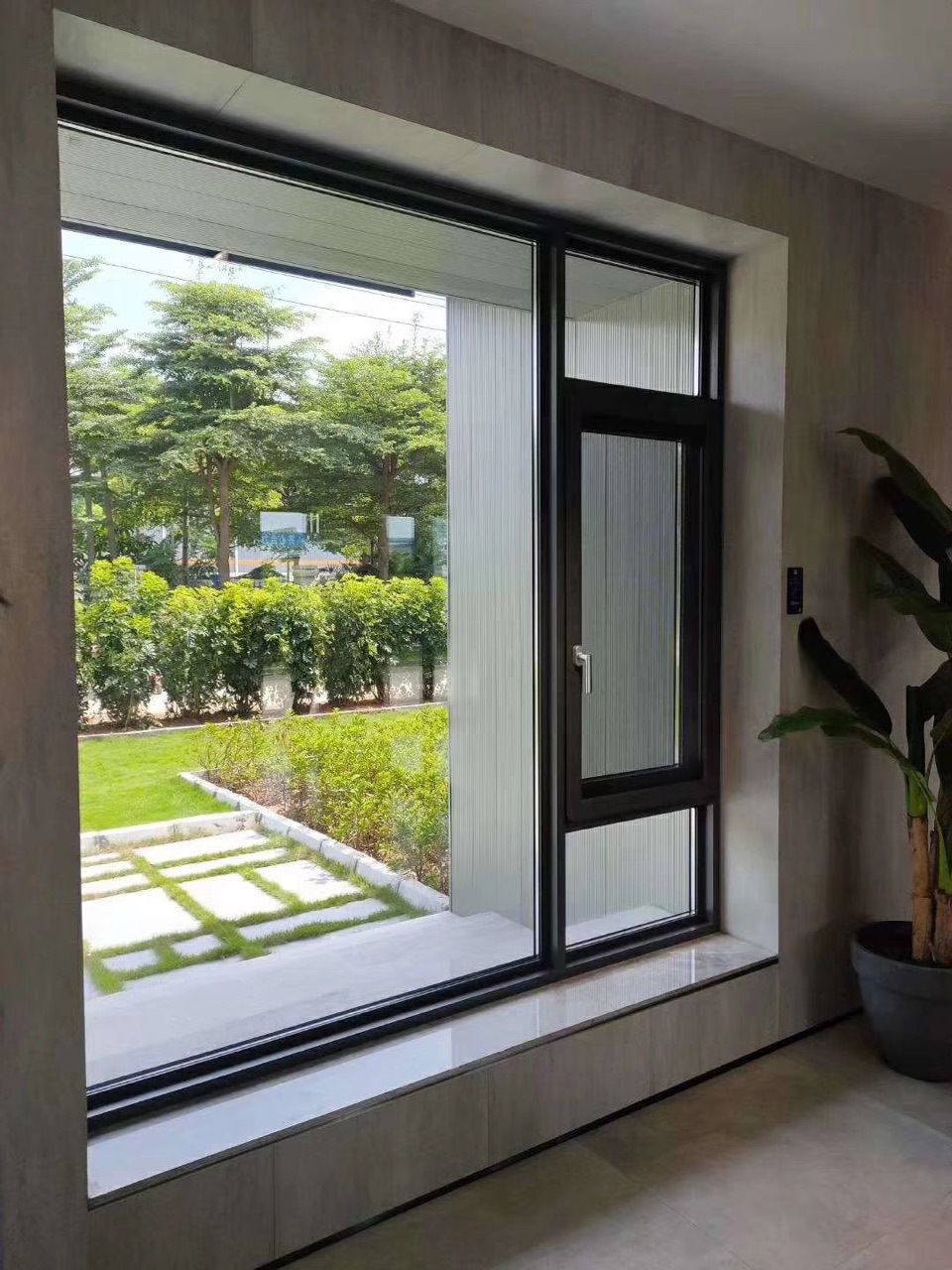节能式铝合金门窗