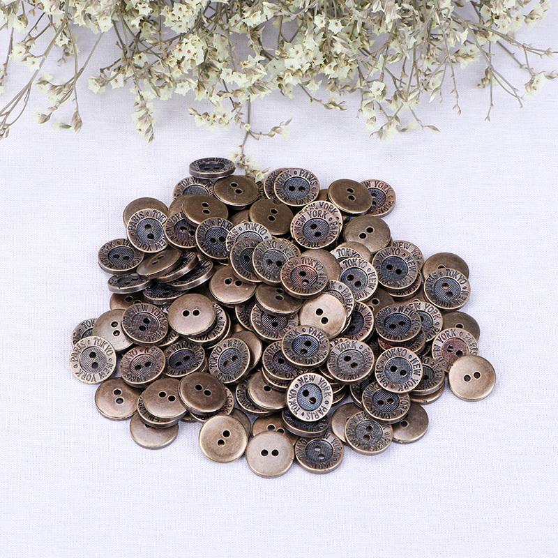 diy复古青铜英文天然树脂双眼纽扣童装外套纽扣手工装饰辅料菩提