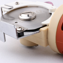 乐江YJ-65手持式电剪刀裁布机 电动圆刀 小型服装裁剪切布机器