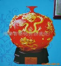 供应红瓷　中国红天方地圆花瓶(图)-陶瓷工艺品