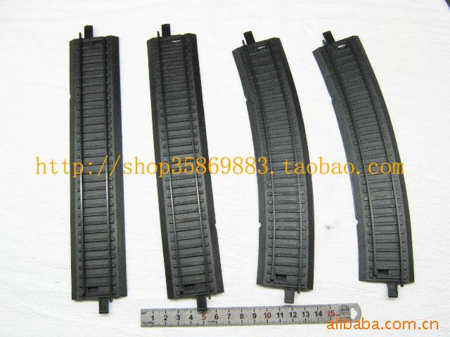 Модель поезда Средний набор поезд 4 средних внутренних железнодорожных двигателя внутреннего сгорания установили электрический игрушка трек поезд модель комплект OTHER