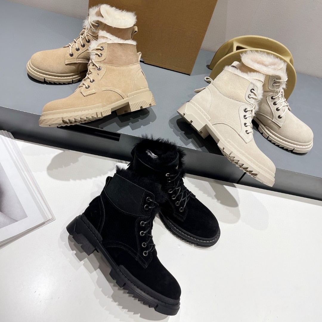 新款短筒雪地靴女冬季羊皮毛一体马丁靴加绒厚底毛毛保暖大棉鞋子
