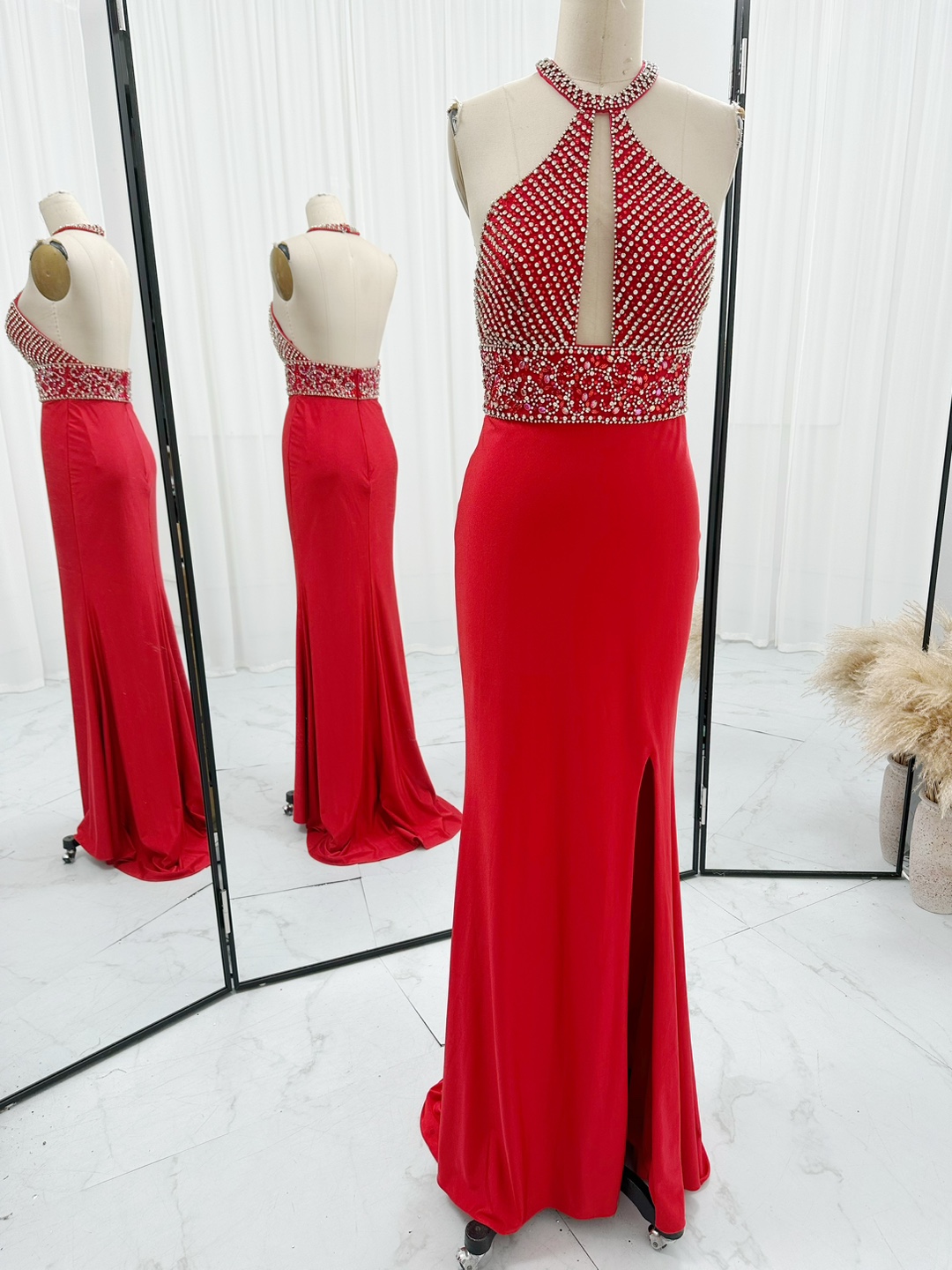 红色挂脖性感露背开叉敬酒结婚主持人鱼尾晚礼服m1199-阿里巴巴