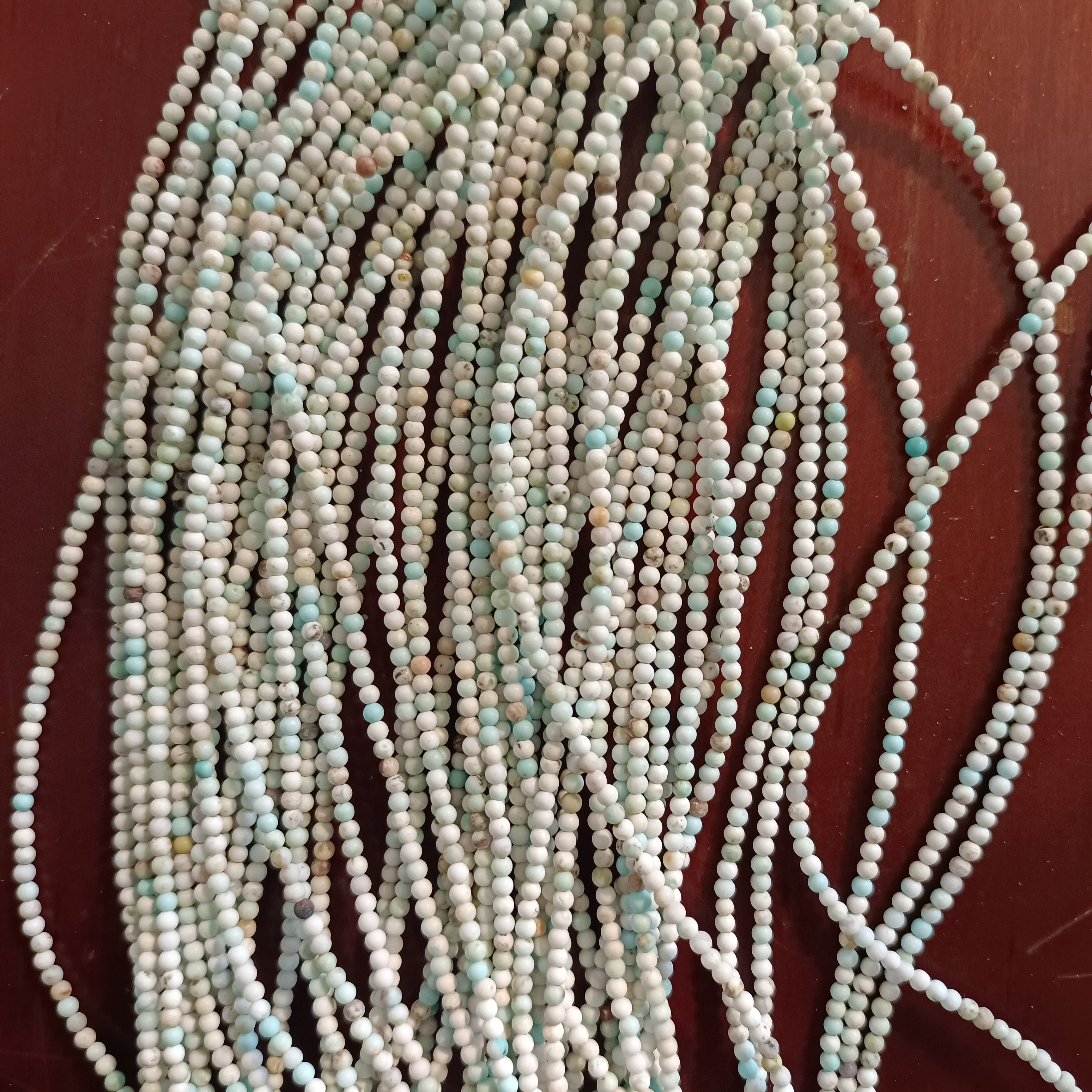 菱镁矿优化仿绿松石差色2mm4mm小圆珠散珠配饰长链菱镁矿小米珠链