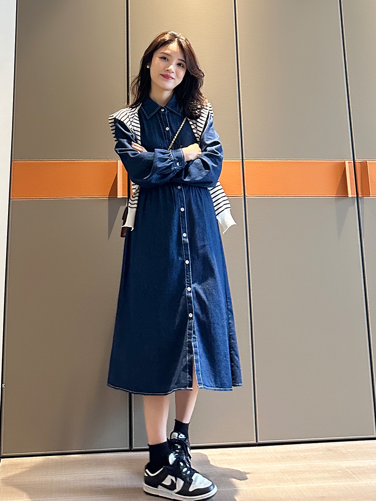 MATERNITY WEAR AUTUMN NEW CASUAL LOOSE BLACK AND WHITE STRIPED TRAVEL DENIM STYLE MATERNITY WEAR FASHION HOT MOM TREND JUMPSUIT