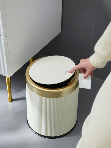 垃圾桶家用2025新款客厅厨房卫生间厕所大容量高颜值轻奢按压带盖