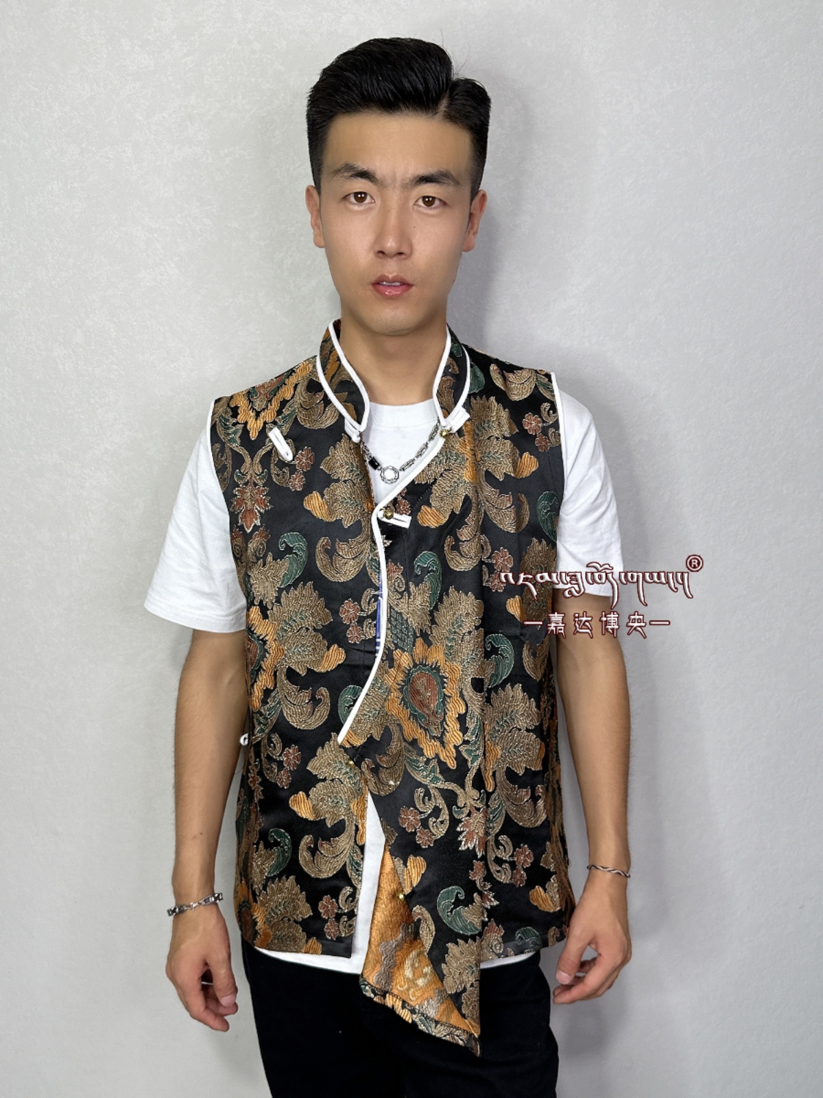 TIBETAN VEST FLORAL EDGING POPULAR TIBETAN JACKET SLEEVELESS LHASA CLOTHING KHAM AND HAN VERSATILE TIBETAN HORSE CLIP