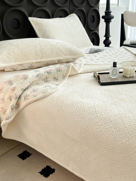 双面可用全棉牛奶绒夹棉床盖加厚防滑秋冬榻榻米炕单床单三件套