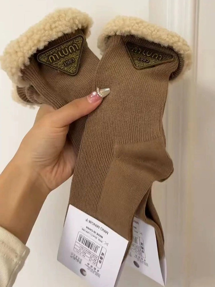 THE WHOLE FOREIGN LIVE  YOU MUST HAVE SUCH A PAIR OF WOOL SOCKS IN WINTER  VERSATILE RETRO AND WARM