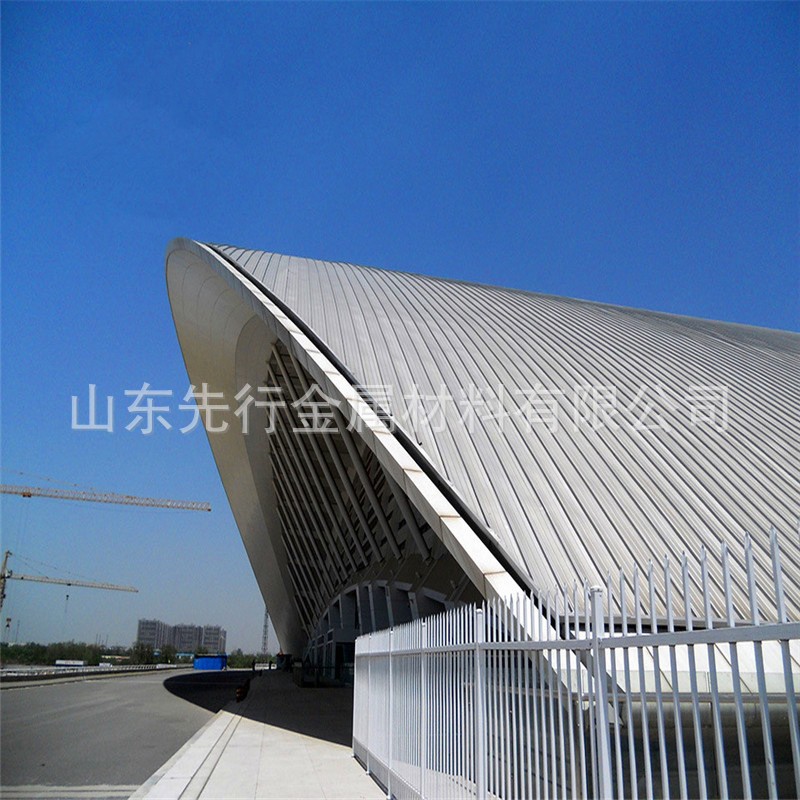 圆形收缩色彩袖口松紧带