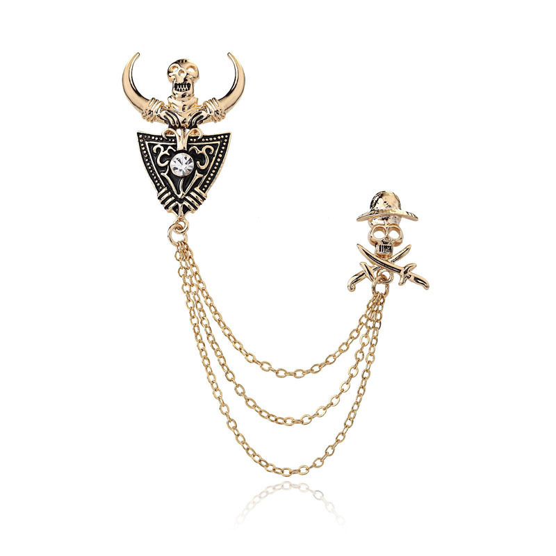 European and American retro bull skull brooch chain tassel pirate skull collar pin badge Halloween accessories