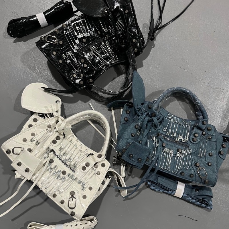 New retro motorcycle style studded safety pin decorative handbag for women, high-end handbag/crossbody bag
