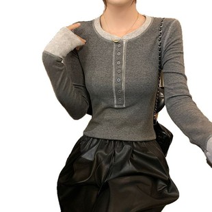Design Sense Contrast Stitching Base Shirt Women's Autumn 2025 Button V-Neck Niche Unique Top Korean-style Long-sleeved T-shirt
