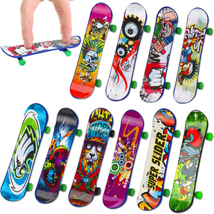 Cartoon finger skateboard model toy creative mini desktop small gift stall supply children's prize toys