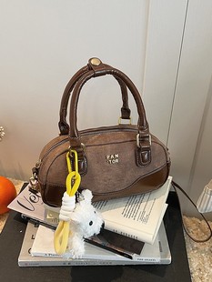 Vintage handbag bag women's 2025 bag new fashion messenger bag shoulder portable bowling sweet exquisite bag