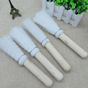 Large wooden handle white silk pot brush long handle pot brush cleaning brush one yuan two yuan daily necessities supply wholesale