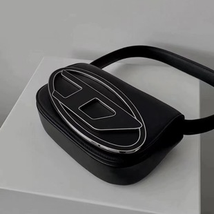 Внешняя торговля Super Fire Jingle Bag Нишевый дизайн Новая сумка для подмышек Сумка через плечо на одно плечо