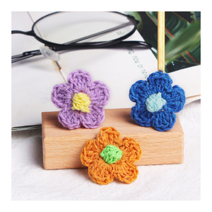 Wool flower 2.5cm small plum blossom diy accessories woven crochet flower decoration handmade hook flower clothing accessories
