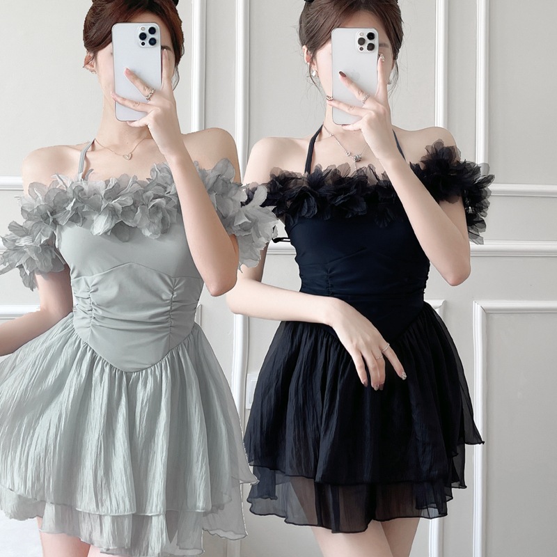 Korea's New Hot Spring Swimsuit for Women to Cover the Flesh and Look Slimming, Conservative and High-End Swimsuit One-Piece Stereo Flower Swimsuit