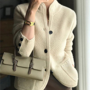 European station 2023 autumn and winter New knitted cardigan Women's Chinese stand collar solid color casual sweater thickened loose coat