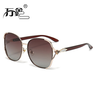 Women's sunglasses 2024 new European and American fashion personalized large frame polarized sunglasses Internet celebrity street shot sunglasses