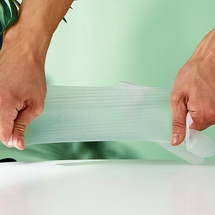Disposable gloves wholesale food grade catering thickened take-out crayfish PE plastic film gloves