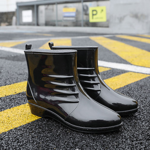 Korean Style Rain Boots Women's Fashionable Outer Wear Non-slip Short Rain Boots Soft Bottom Wear-resistant Water Boots Kitchen Work Waterproof Rubber Shoes