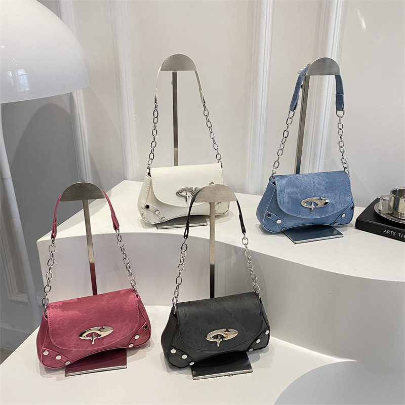Retro Summer New Arrival 2025 Fashionable and Unique Small Square Bag, Niche Design, Casual and Simple Women's Personalized Shoulder Bag