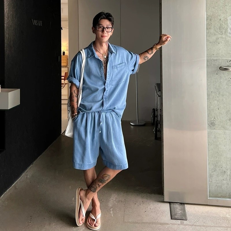 캐주얼 스포츠 정장 여름 새로운 패션 셔츠 트렌드 심플하고 잘 생긴 남성 반팔 솔리드 컬러 얇은 반바지