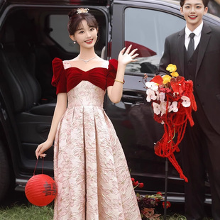 French Red Retro Toast Dress for the Bride, New Square Collar Engagement Welcome Chinese Style High-End Dress, Elegant and Slimming
