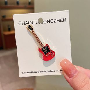 Creative Metal Guitar Badge Personality Retro Electric Guitar Brooch Fashion Musical Instrument Student Backpack Clothing Accessories