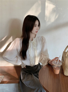 2024 spring and autumn Korean style retro all-match lace stitching long-sleeved shirt Women's wooden ear lace-up inner top