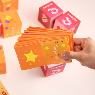 Douyin Creative Bounce Box DIY Складная картонная коробка Подарок на день рождения Сюрприз Коробка для прыжков Взрывной красный конверт Подарочная коробка костюм