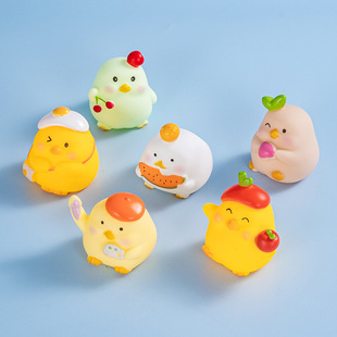 Cross-border hot water toys vinyl cartoon chicken car ornaments decompression cute children's toys pinch music