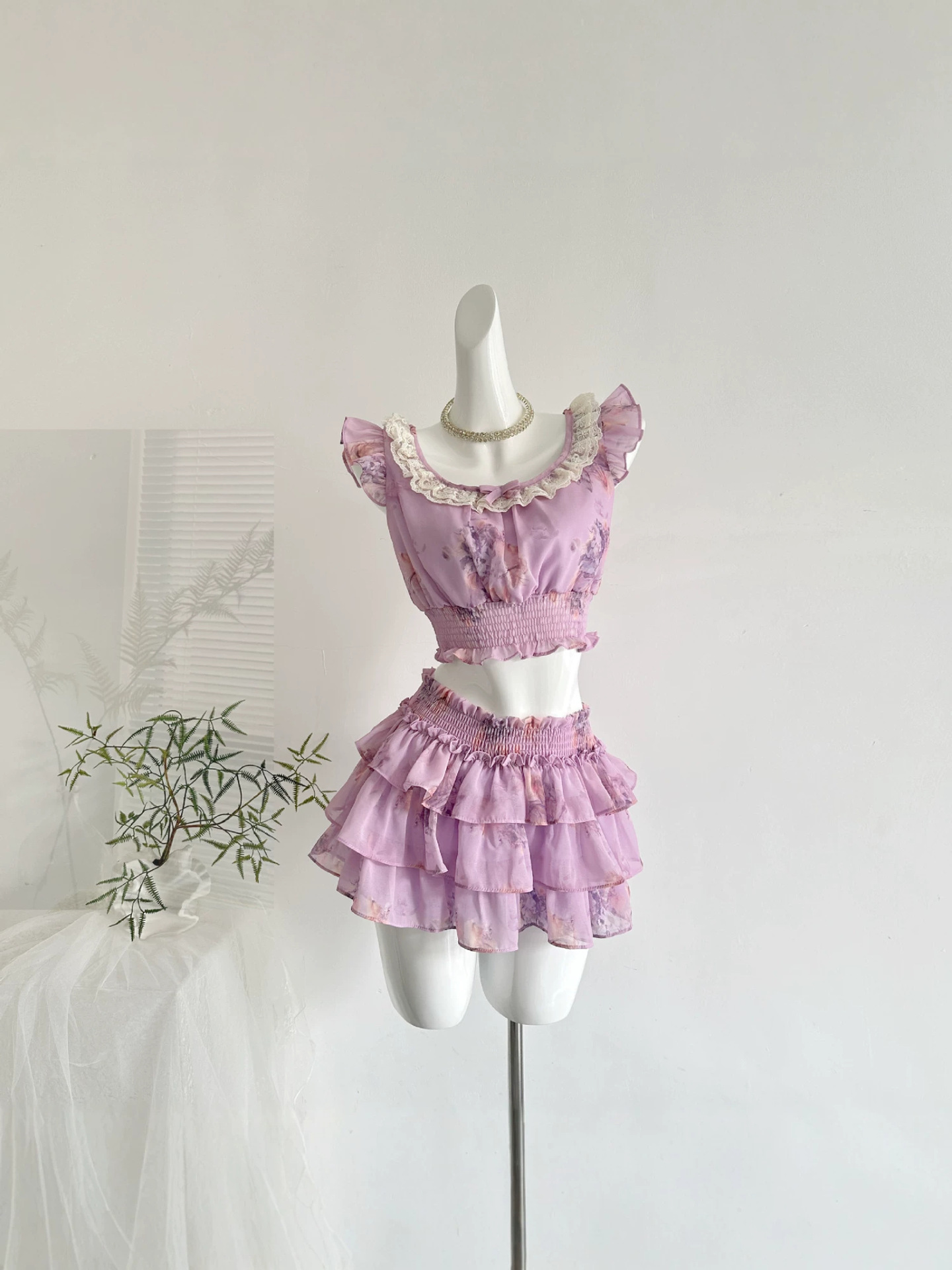 "Xinxing" French-Style Floral Waist-Cinching Top and Cake Skirt Two-Piece Set for Women
