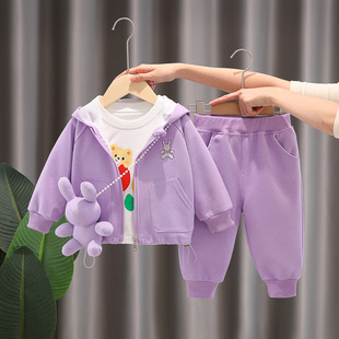 Wuqi Children's Wei 2024 Весенний и Осенний Новый 0-4-летний ребенок кролик сумка с молнией свитера из трех частей