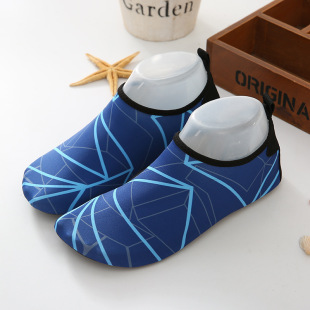 Beach shoes new seaside holiday swimming shoes upstream shoes men and women slide beach socks