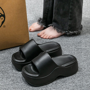 Super Thick Bottom Cross-border Foreign Trade Slippers Women's 2024 New Summer New Outdoor Fashion Couple's Shoes on Shoes