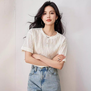 2024 summer new French fashion sense design jacquard wave texture short sleeve round neck knitted top women