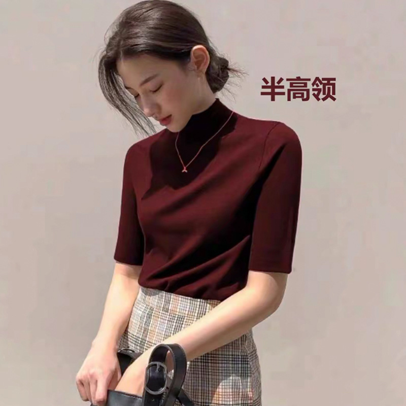 가을과 겨울 스몰 스탠드 칼라 반팔 티셔츠 여성용 초가을 새로운 한국식 슬림핏 하프 하이 칼라 5 점 슬리브 단색 내부 탑