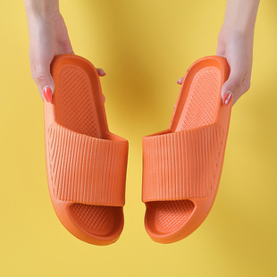 New EVA home indoor slippers women summer non-slip bathroom bath sandals men and women lovers slippers wholesale