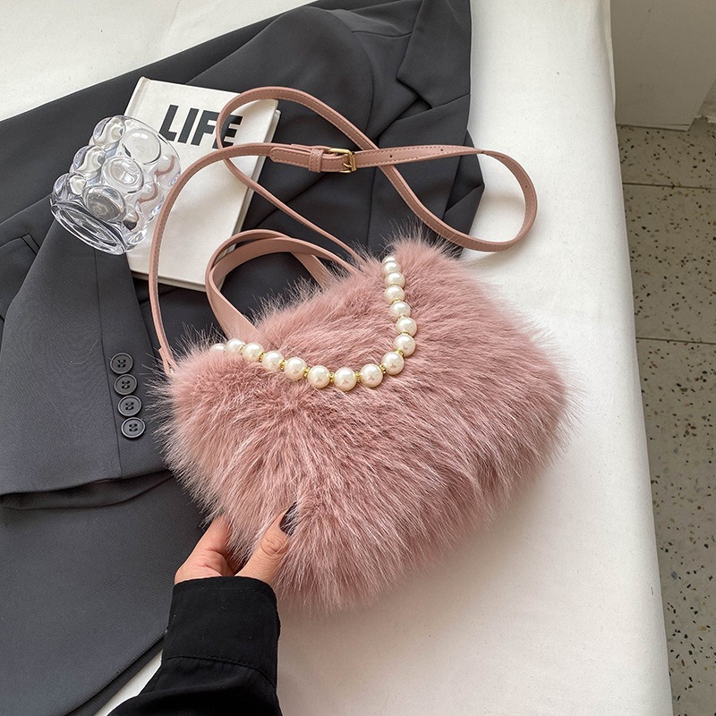 2025 New Cross-Border Plush Handbag with Pearl Chain Crossbody Bag, Popular on Instagram, High-Value Small Square Bag